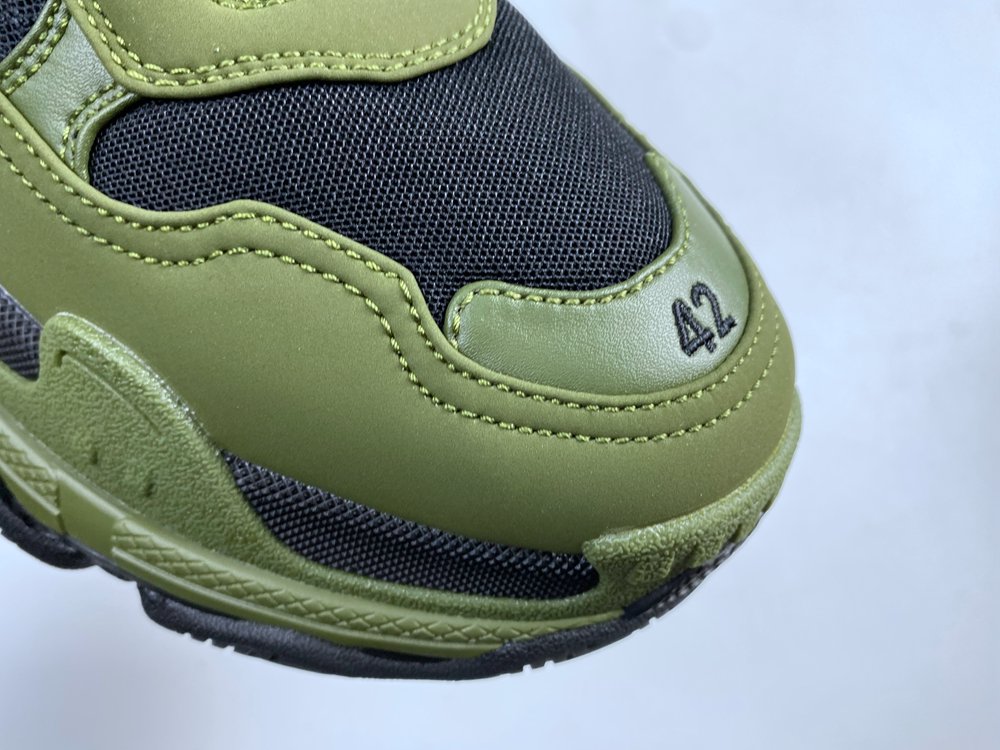 BLG TRACK SNEAKER